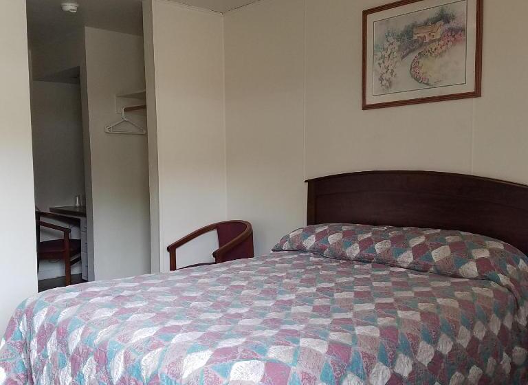 Номер Стандарт, Greenwell Motel