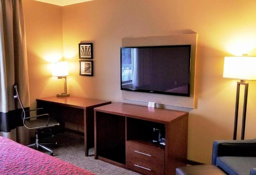 Стандартный Номер Кровать Кинг, Days Inn By Wyndham Brooklyn Marine Park