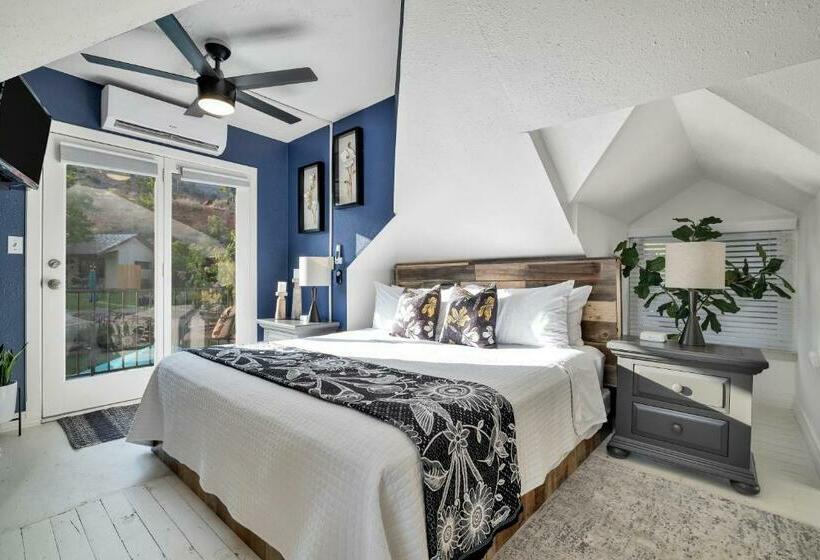 Family Suite, Red Rock Inn Cottages