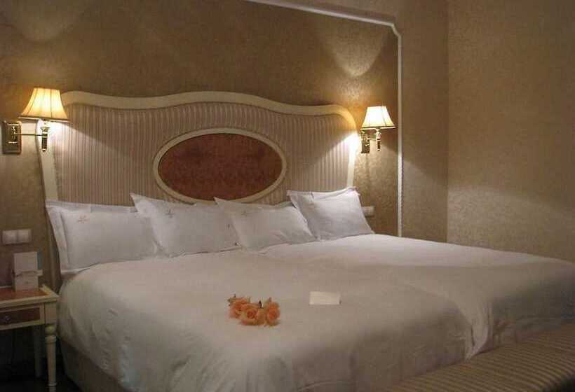 Habitación Estándar con Balcón, Bossh Alicia