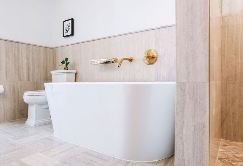 스위트, The Line Hotel Dc
