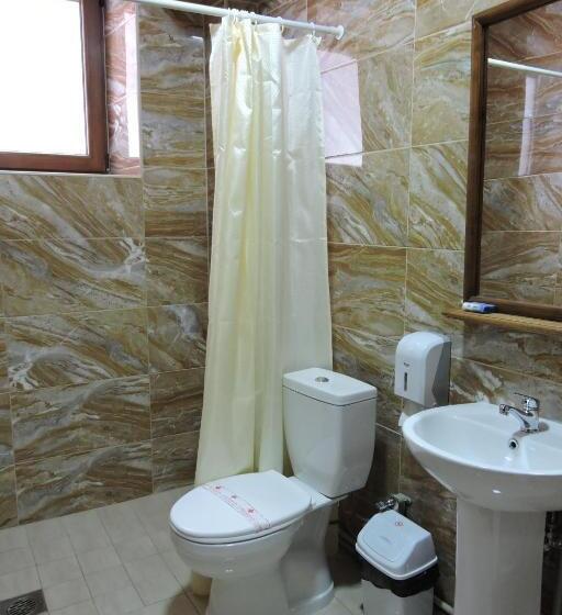 اتاق لوکس, Lakeview Hotel And Resort