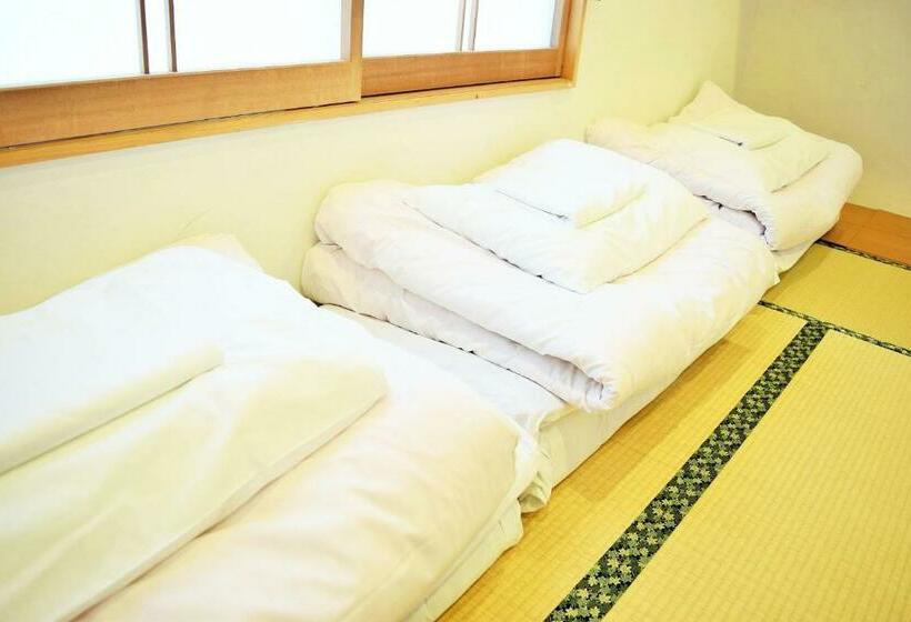 Family Room, Hiroshima Hostel En