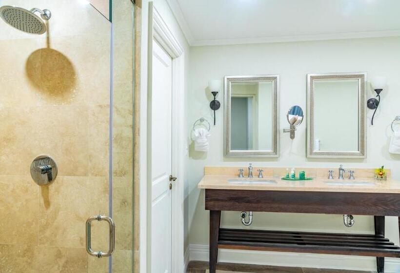 سوییت جونیور با چشم‌انداز دریا, Jewel Grande Montego Bay Resort And Spa