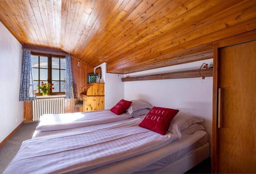 اتاق استاندارد با سرویس بهداشتی مشترک, Le Coucou Hotel Restaurant & Lounge Bar