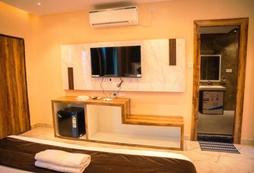 Номер Deluxe с Балконом, Barsha Beach Resorts And Spa