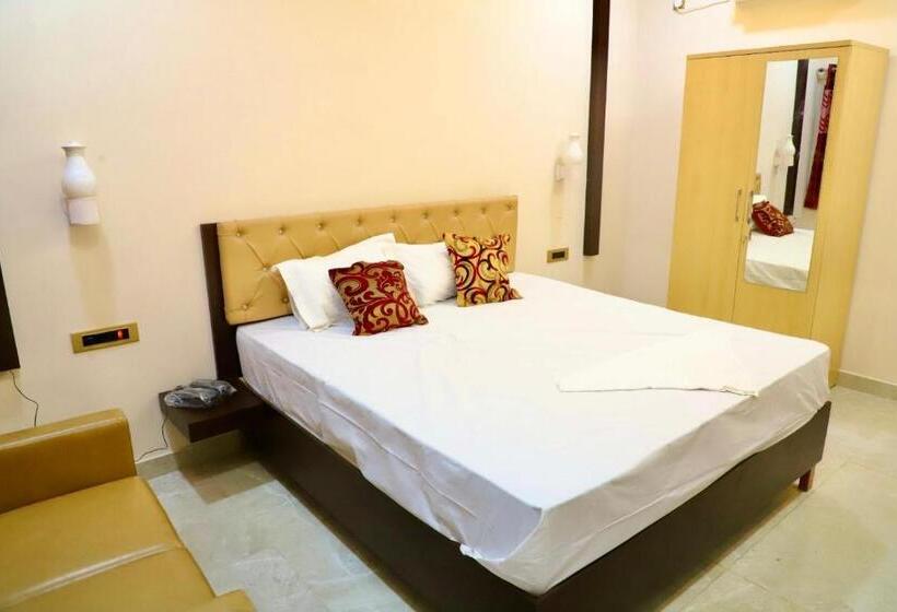 Номер Deluxe, Gokulam Grand