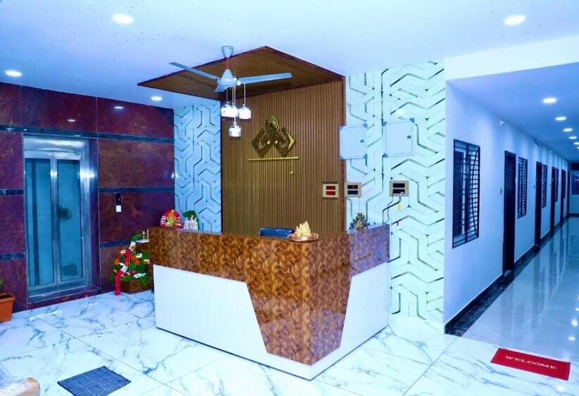 Номер Economy, Gokulam Grand