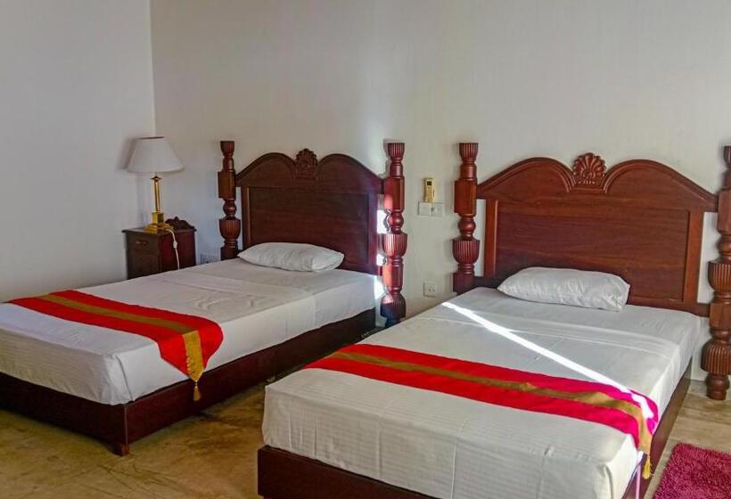 اتاق استاندارد سه نفره, Sigiri Lanka Resort