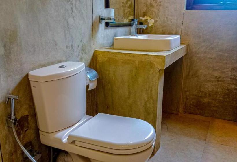 اتاق استاندارد سه نفره, Sigiri Lanka Resort