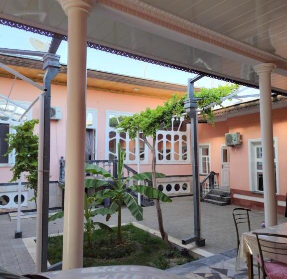 经典四人房间, Farxod Guest House