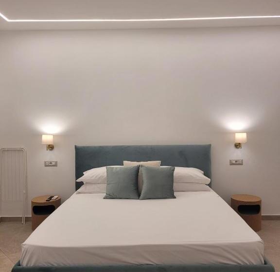 اتاق استاندارد با تخت بزرگ, Trinacria Luxury B&b