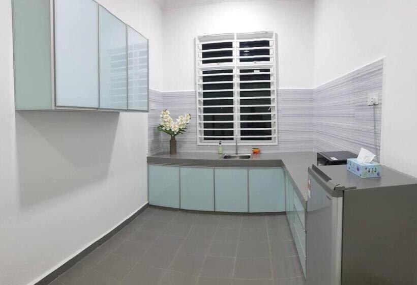 3 Bedroom Premium Apartment, Canal Dusun Muda Homestay Kota Bharu