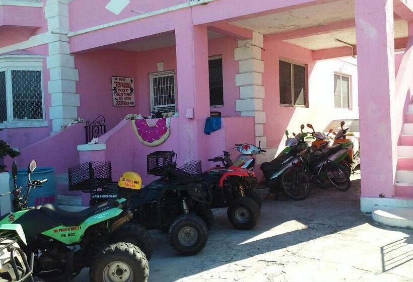 اتاق لوکس, Da Pink And White Palace