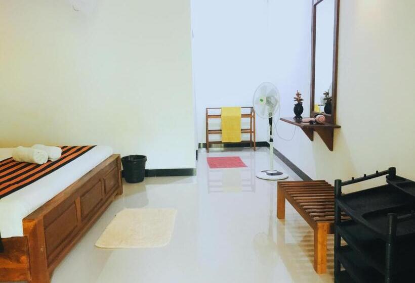Quarto Triplo Deluxe, Sigiriya Ranasinghe Nature Villa