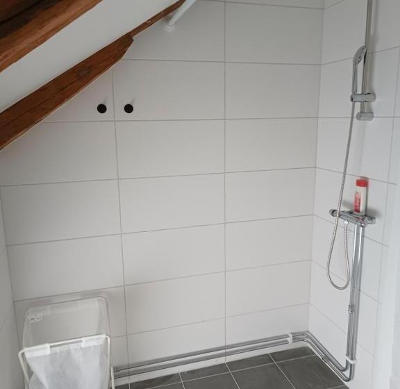 コンフォートトリプルルーム, Kungsgården Bnb