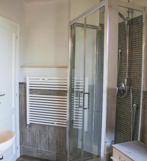 四人高级间, Boteroom Relais