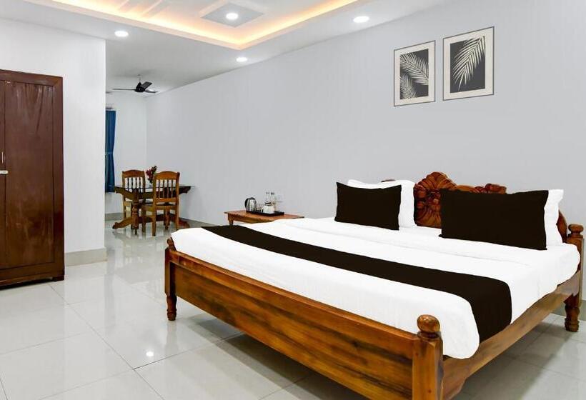 اتاق کلاسیک سه تخته, Oyo Maa Gouri Guest House