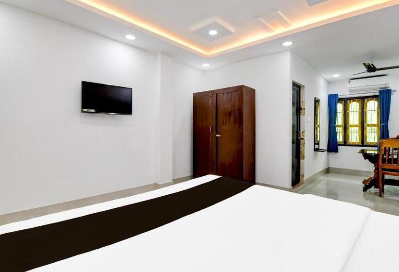 اتاق کلاسیک سه تخته, Oyo Maa Gouri Guest House