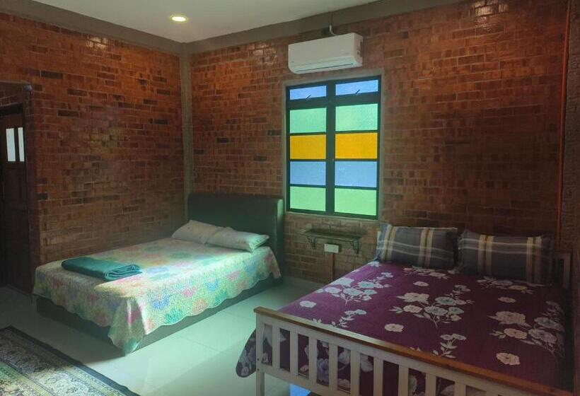 Студия Deluxe, Bang Brahim Roomstay