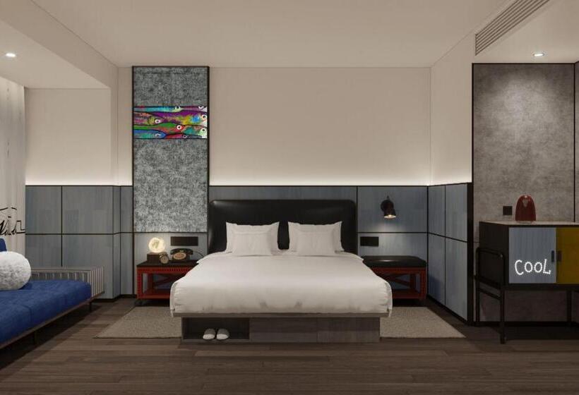 Номер Премиум, Moxy Ningbo Old Bund