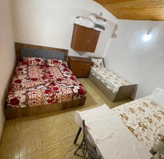 Апартаменты 1 Спальня, Perla Restorant Divjakë