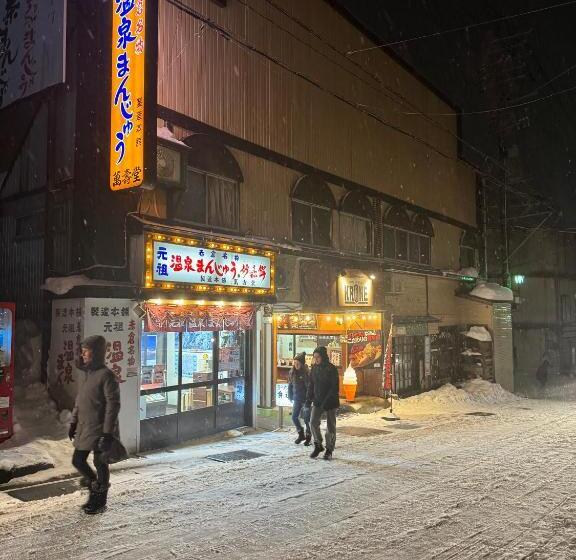 Четырехместный Номер Стандарт с Балконом, Juniya Myoko
