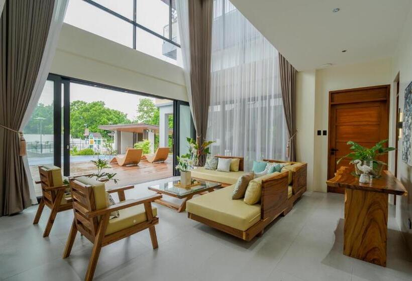 Вилла с 1 спальней и бассейном, Damienerose Garden Villa