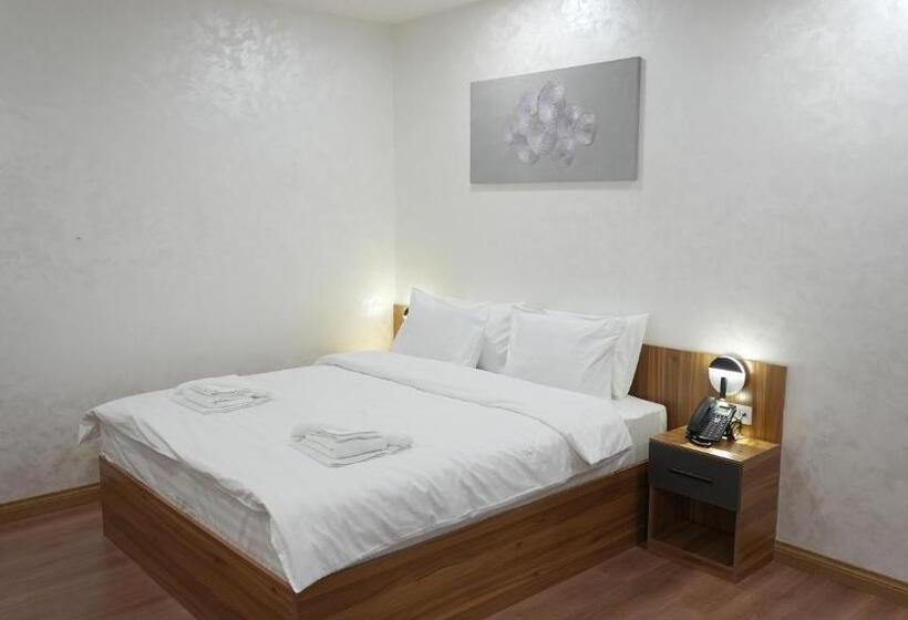 اتاق استاندارد, Avant Hotel Tashkent Pool&terrace