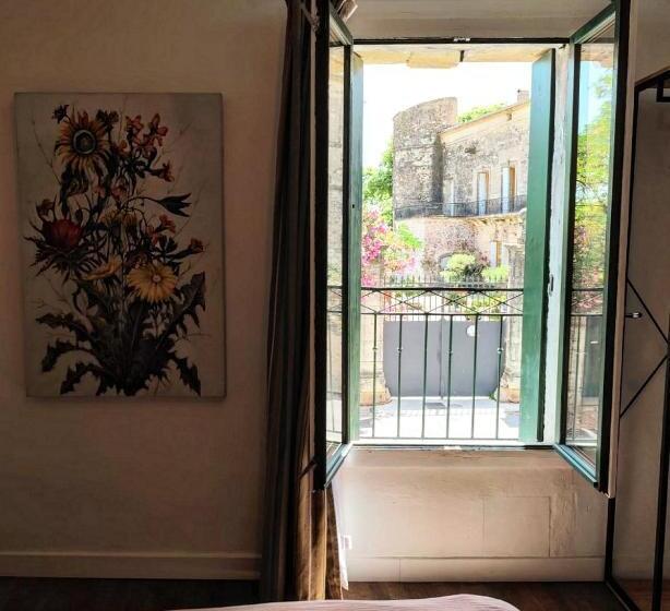 Номер Стандарт, Gîte En Face Du Château De Nizas, Totale Renovation Et Changement De Proprietaire, 4 Chambres D Hôte