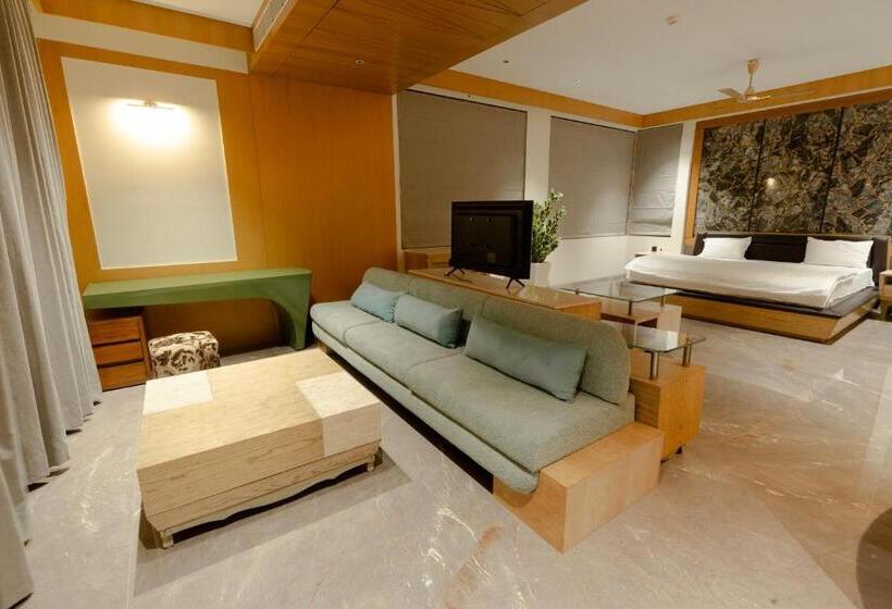 سوئیت پرزیدنت, Green Windows Resort