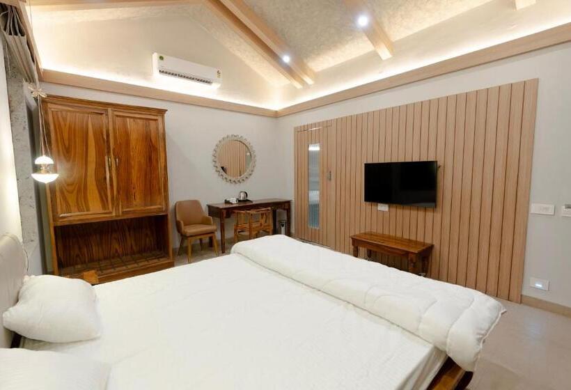 کابین, Green Windows Resort