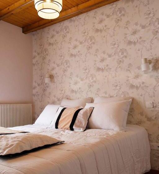 Номер Стандарт, Maison Capdet