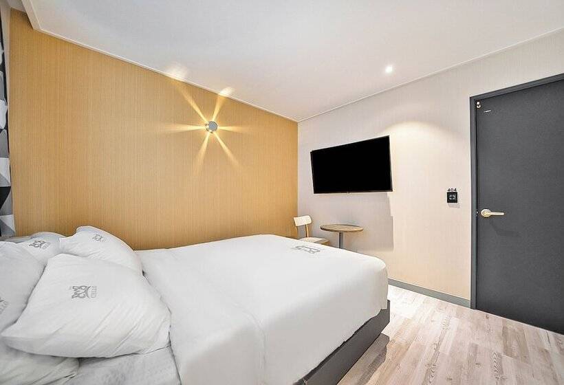Номер Deluxe, One Stay