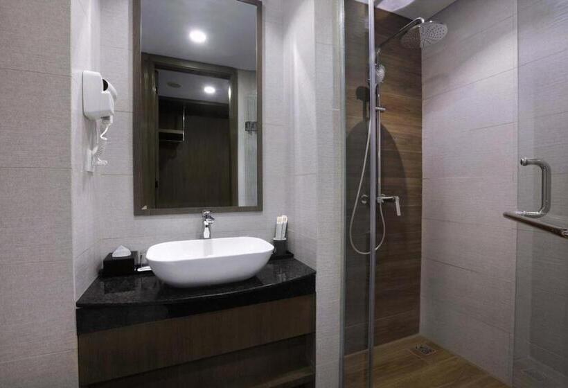 Номер Deluxe, Harper Premier Nagoya Batam