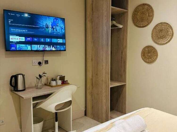 Трехместный Номер Deluxe, Msm Arena