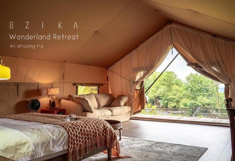 Семейный Номер Вид на Горы, Bzika Wonderland Retreat  Zhangjiajie National Forest Park Store