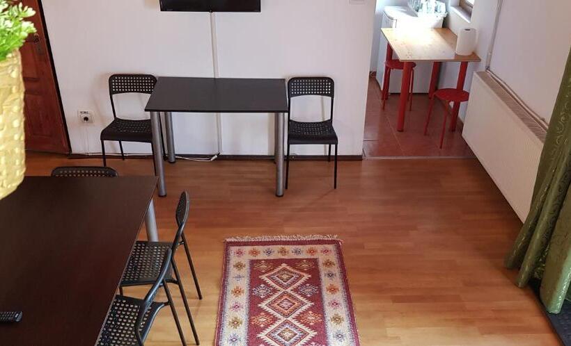 ویلای 1 خوابه با چشم‌انداز باغ, Casa Bordei