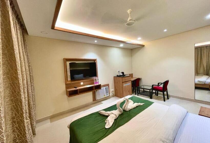 اتاق سوپریور, New Hotel Rockbay In Puri ! Swimming Pool, Near Sea Beach And Temple Fully Air Conditioned Hotel Wit