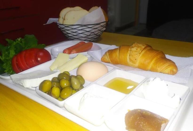 اتاق استاندارد سه نفره, Cth Baku Hostel