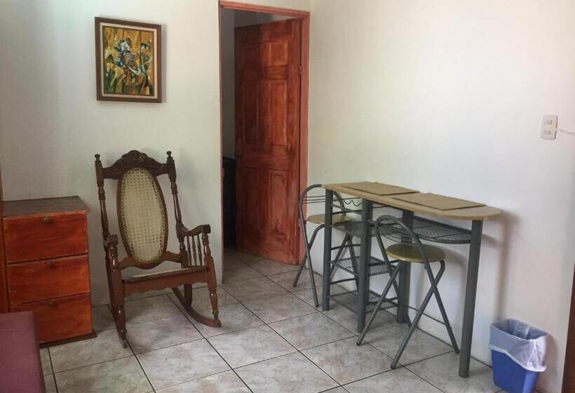 Четырехместный Номер Economy, Villa Prats
