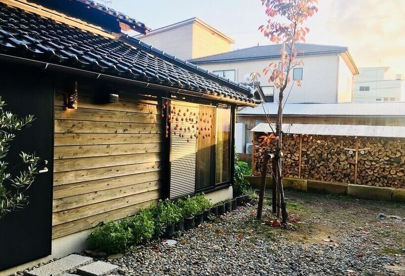 اتاق سوپریور, B&b Neagari
