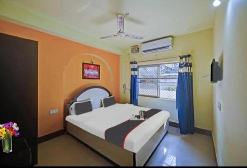 اتاق لوکس, Goroomgo Shree Bhumi Puri Near Sea Beach And Temple   Newly Renovated Hotel   Perfect Location With