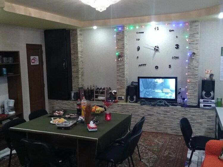 Superior Room, Komitas Avenue Guest House