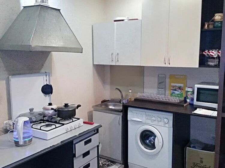 Superior Room, Komitas Avenue Guest House