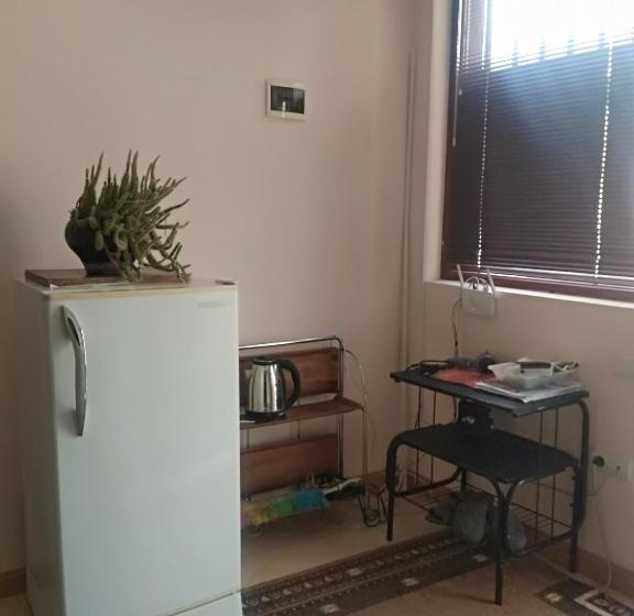 Economy Room, Komitas Avenue Guest House