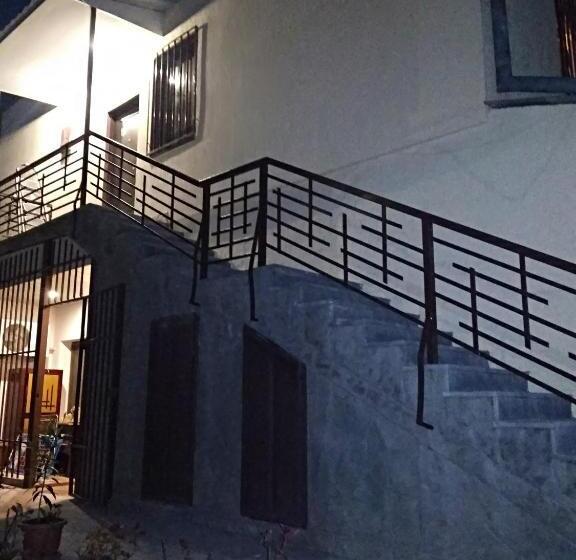 1 Bedroom Apartment, Komitas Avenue Guest House