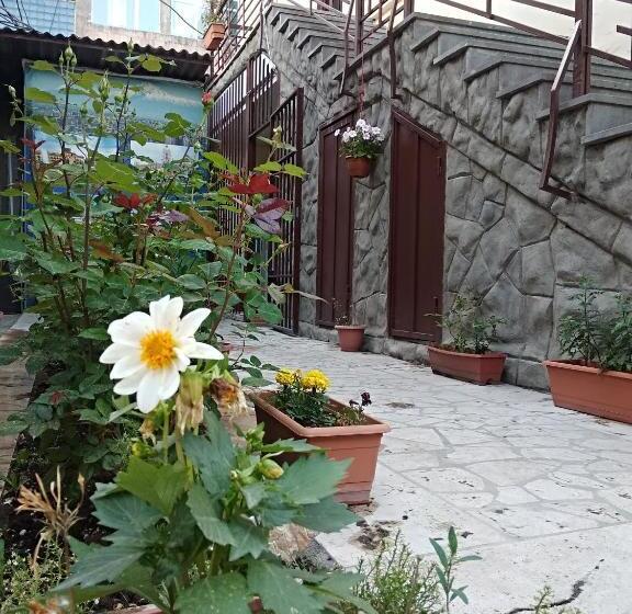 1 Bedroom Apartment, Komitas Avenue Guest House