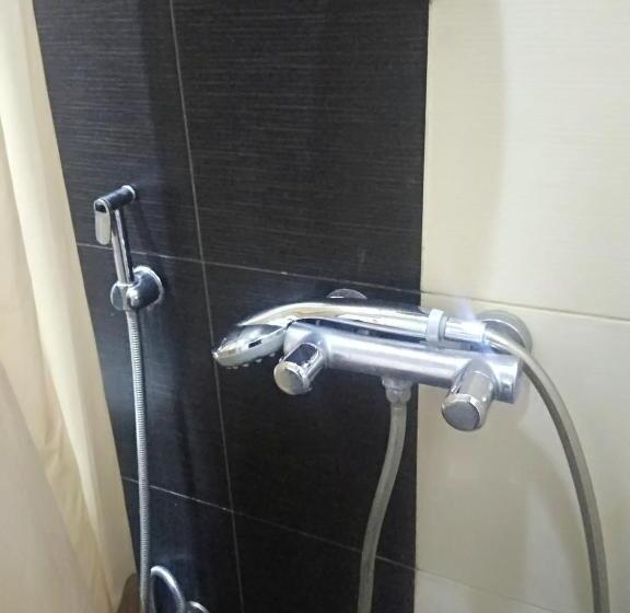 Superior Room King Size Bed, Komitas Avenue Guest House