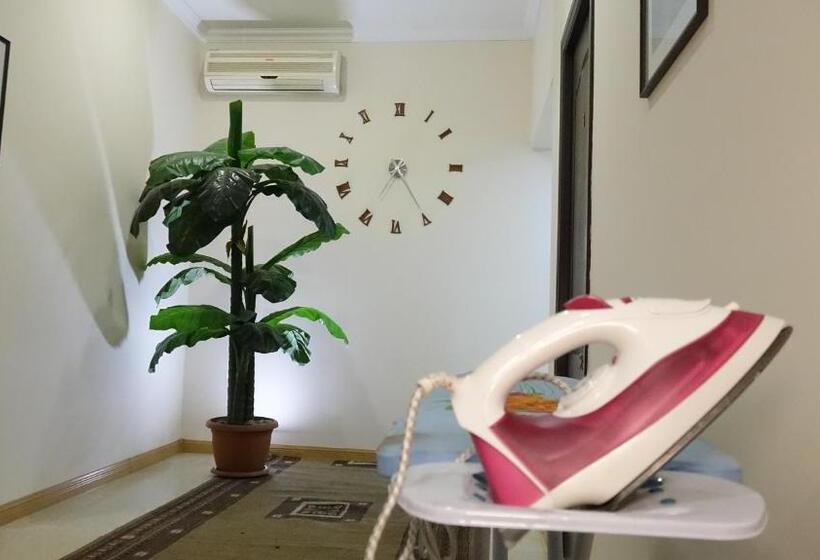 Superior Room King Size Bed, Komitas Avenue Guest House